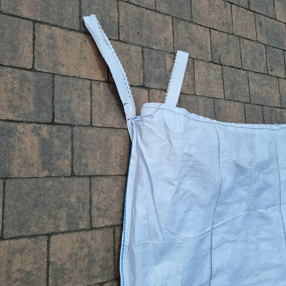 worek-big-bag-uzywany-160x106x106-cm_4 Długie uchwyty transportowe Big Baga